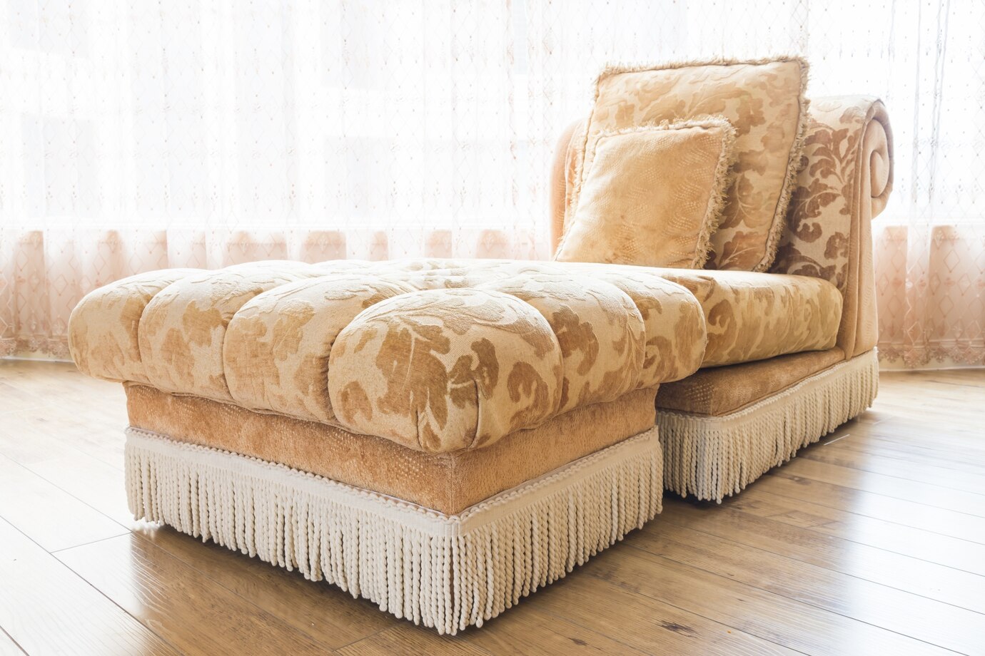 Plush Armchair with Ottoman